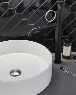 Смеситель для раковины Jacob Delafon Vivienne Signature E38683-LB1-BL чёрный матовый/хром